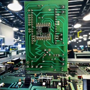 Customized PCB design fabrication small MOQ 200PCS SMT factory in China Chinese PCBA manufacturer multilayer board